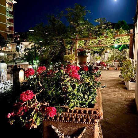 Hotel Relais La Rupe Península Sorrentina Exterior foto